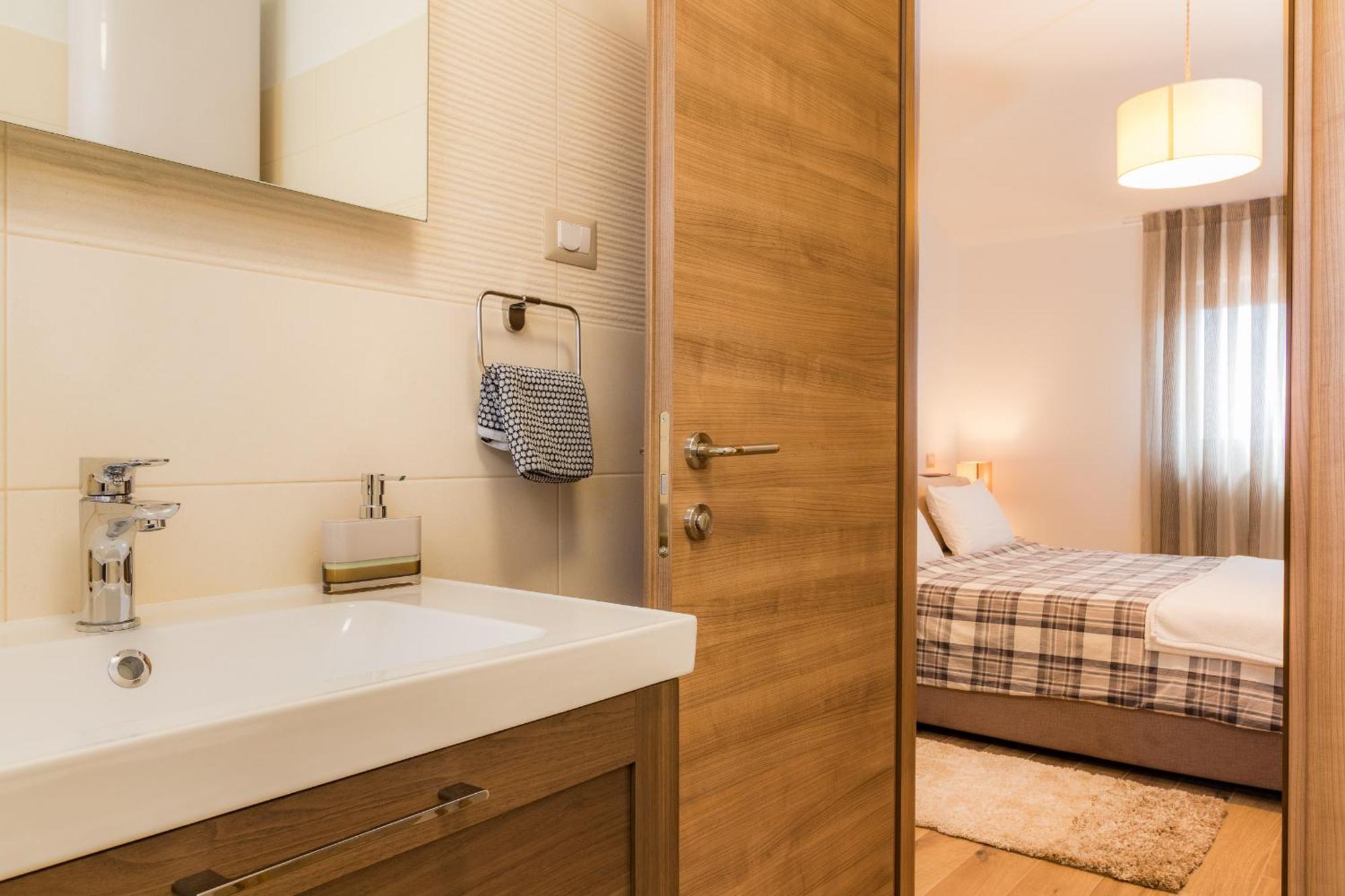 Villa Roma Near Pula For 6 People With Private Pool Jadreski Luaran gambar