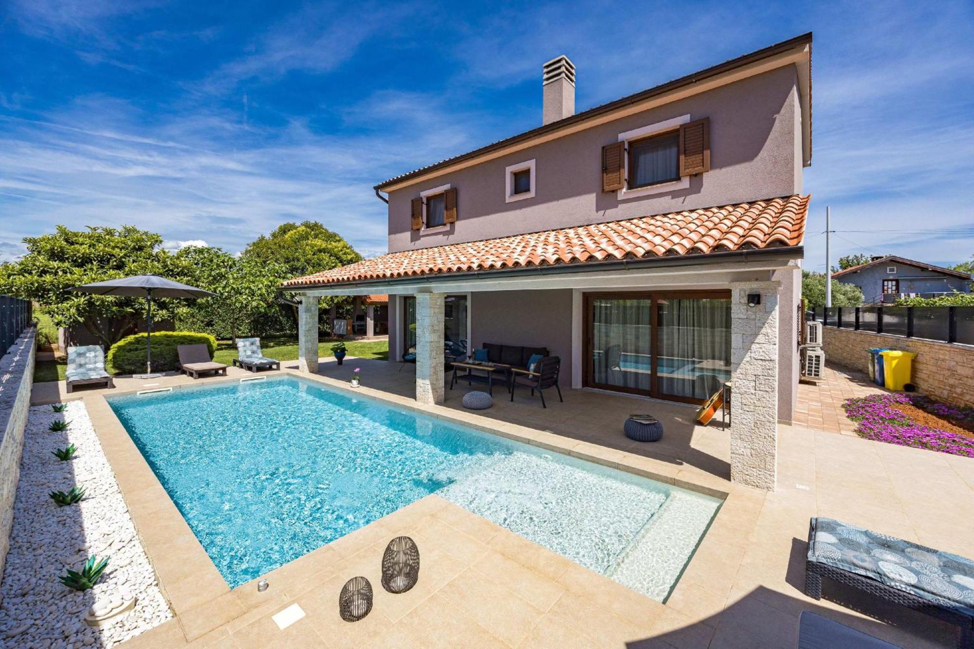 Villa Roma Near Pula For 6 People With Private Pool Jadreski Luaran gambar