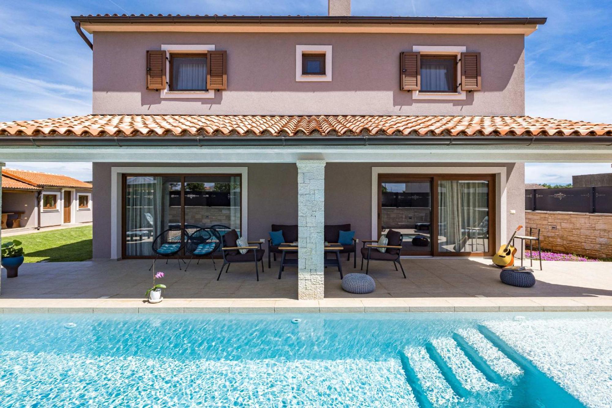 Villa Roma Near Pula For 6 People With Private Pool Jadreski Luaran gambar
