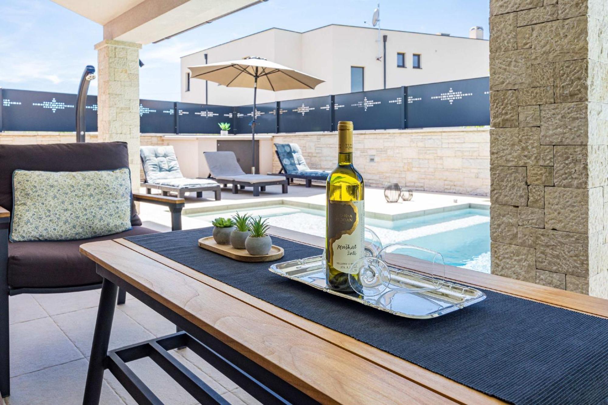 Villa Roma Near Pula For 6 People With Private Pool Jadreski Luaran gambar