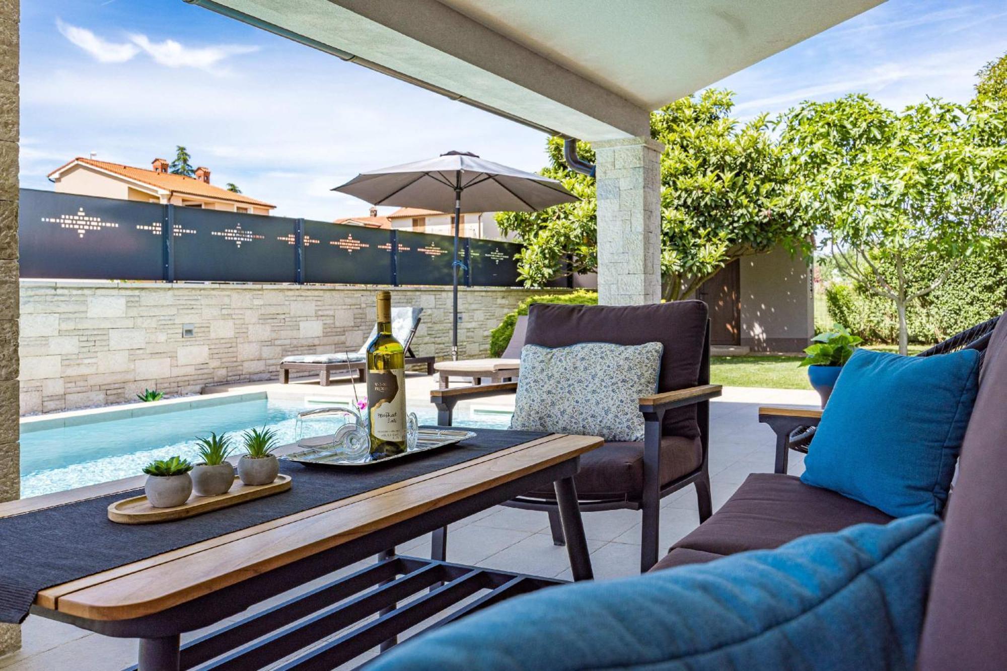 Villa Roma Near Pula For 6 People With Private Pool Jadreski Luaran gambar
